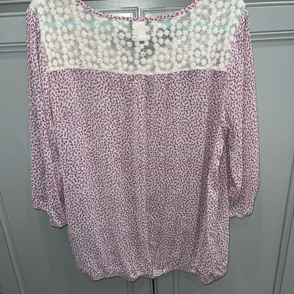 Torrid plus size sheer Ditsy floral print blouse size 2X - Picture 4 of 7